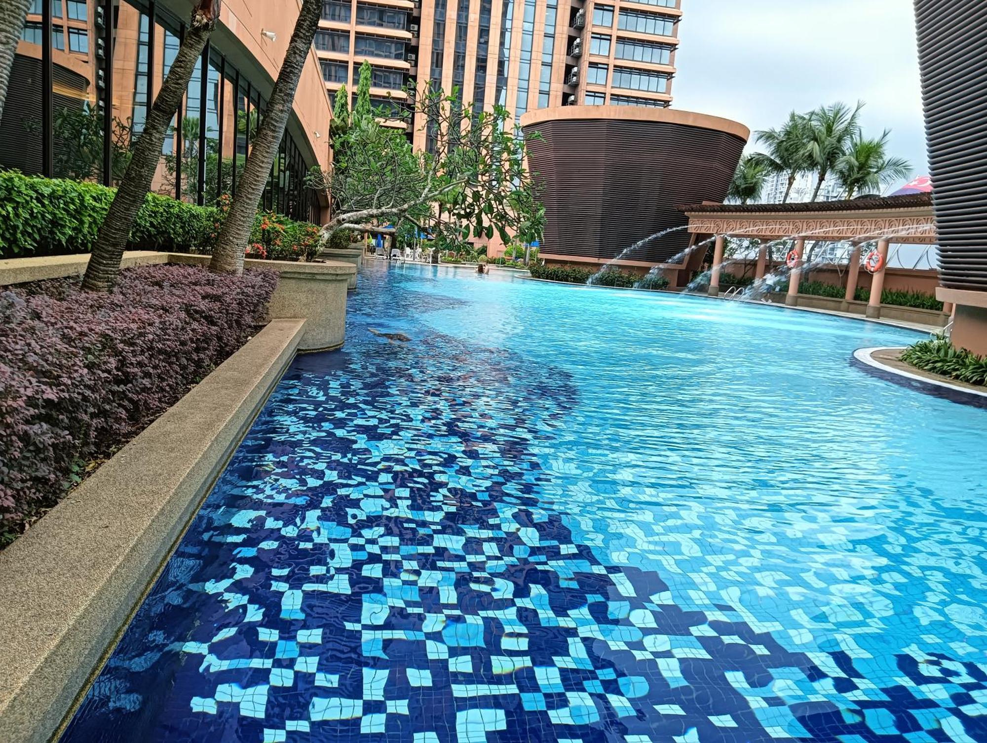 Hundred Hundred At Berjaya Times Square Malaysia Apartemen *