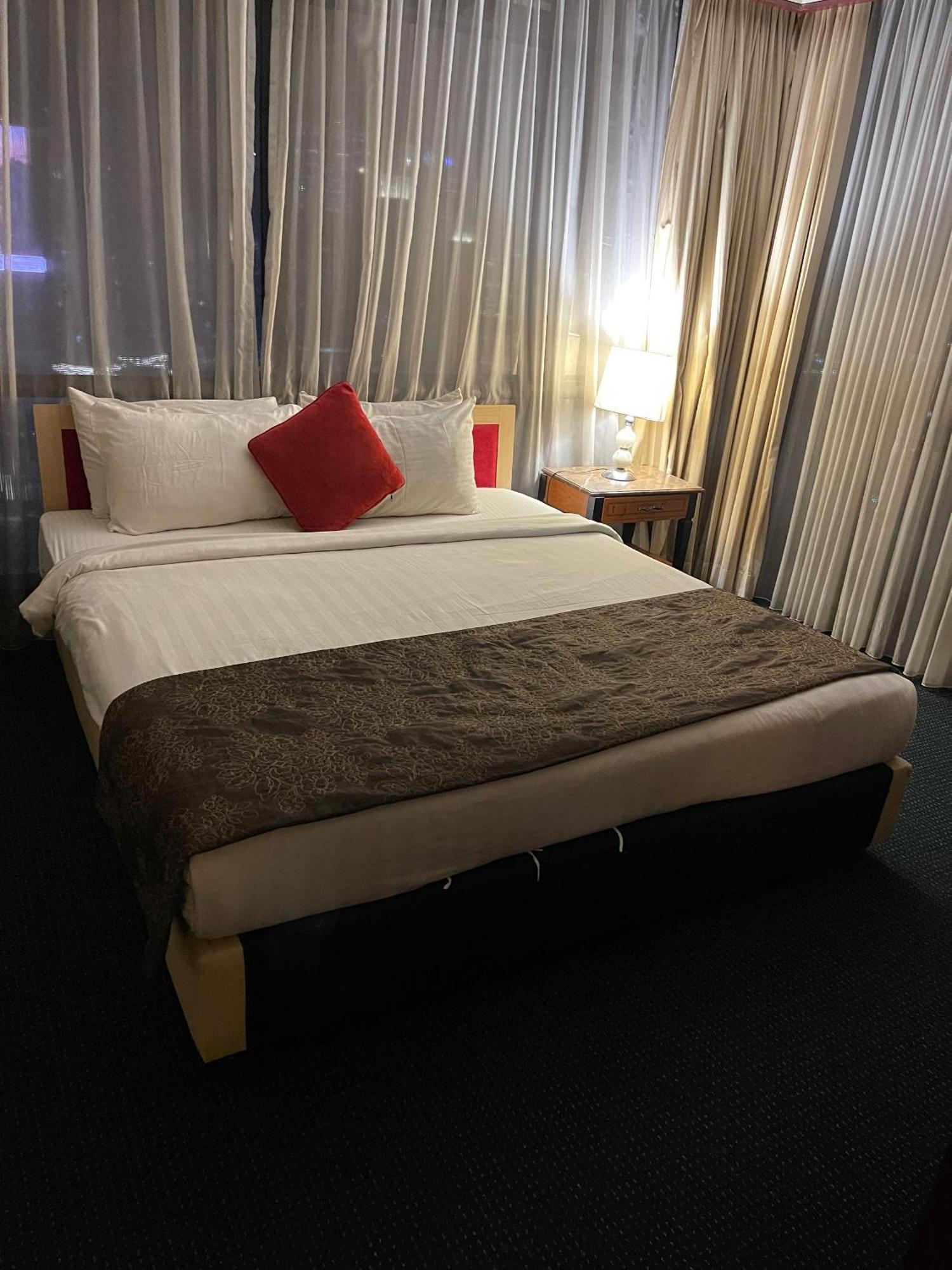 Apartemen Hundred Hundred At Berjaya Times Square Malaysia *