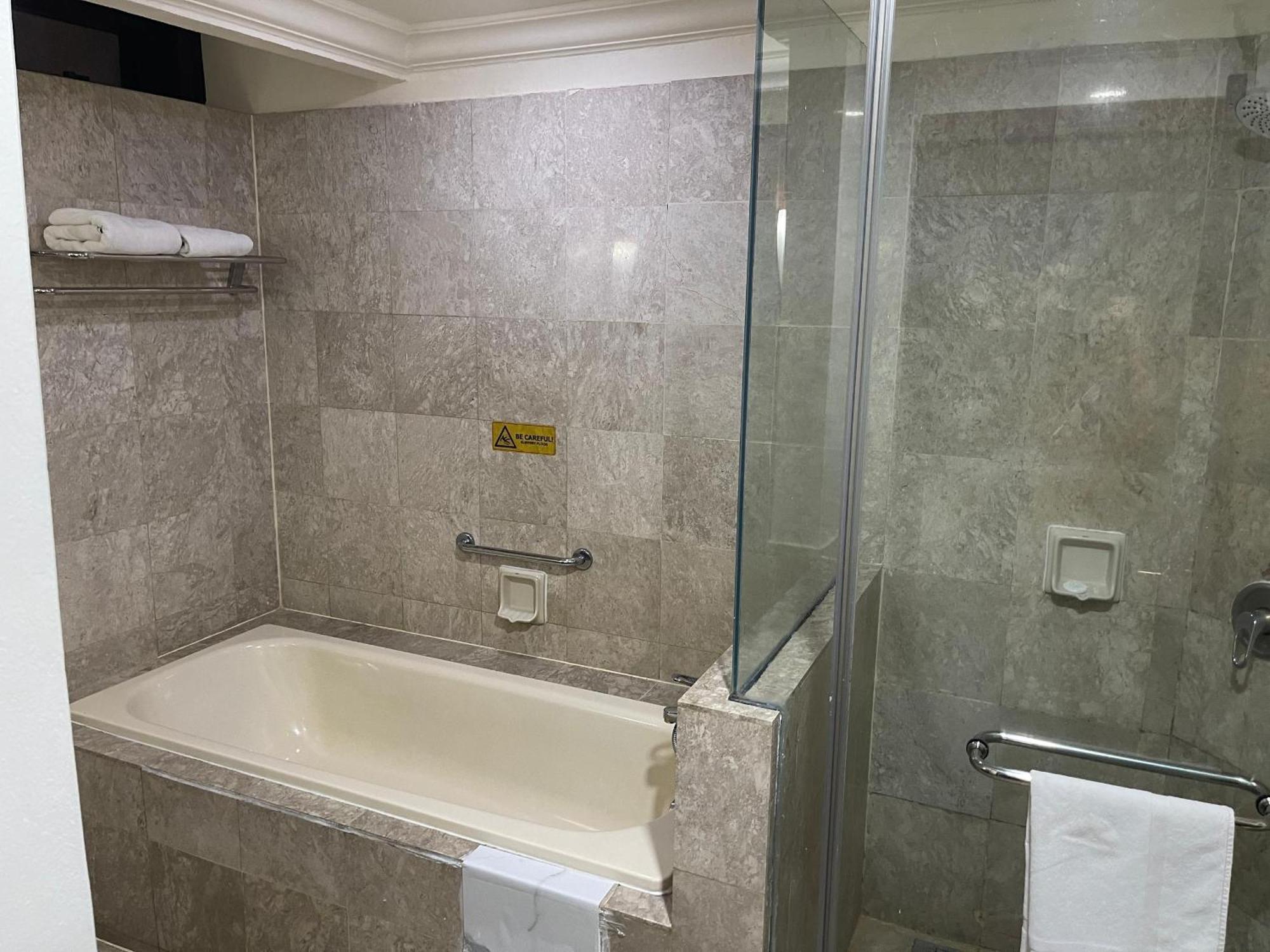 Apartemen Hundred Hundred At Berjaya Times Square Malaysia Kuala Lumpur